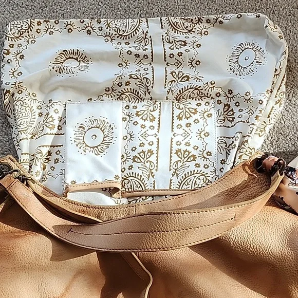 We The Free Sabine Slouchy Bag Washed Toffee Color - Picture 8 of 11